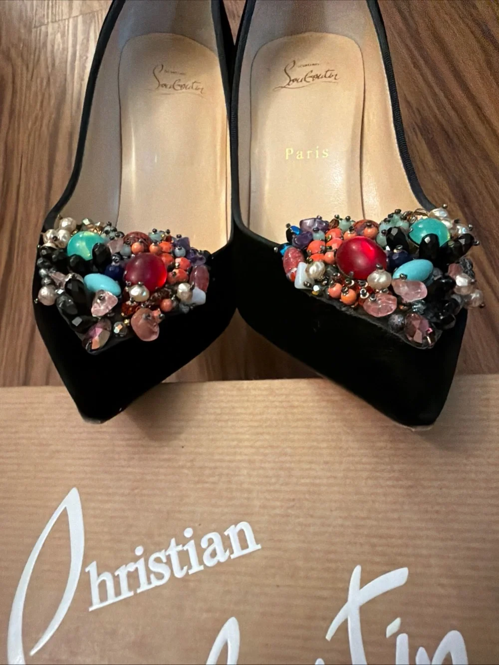 Christian Louboutin Diva Cora 100 Black Velvet Jeweled Heart Pumps 38.5